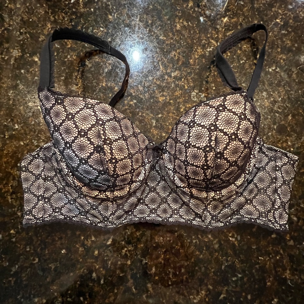 34C Body by Victoria- VICTORIA’S SECRET